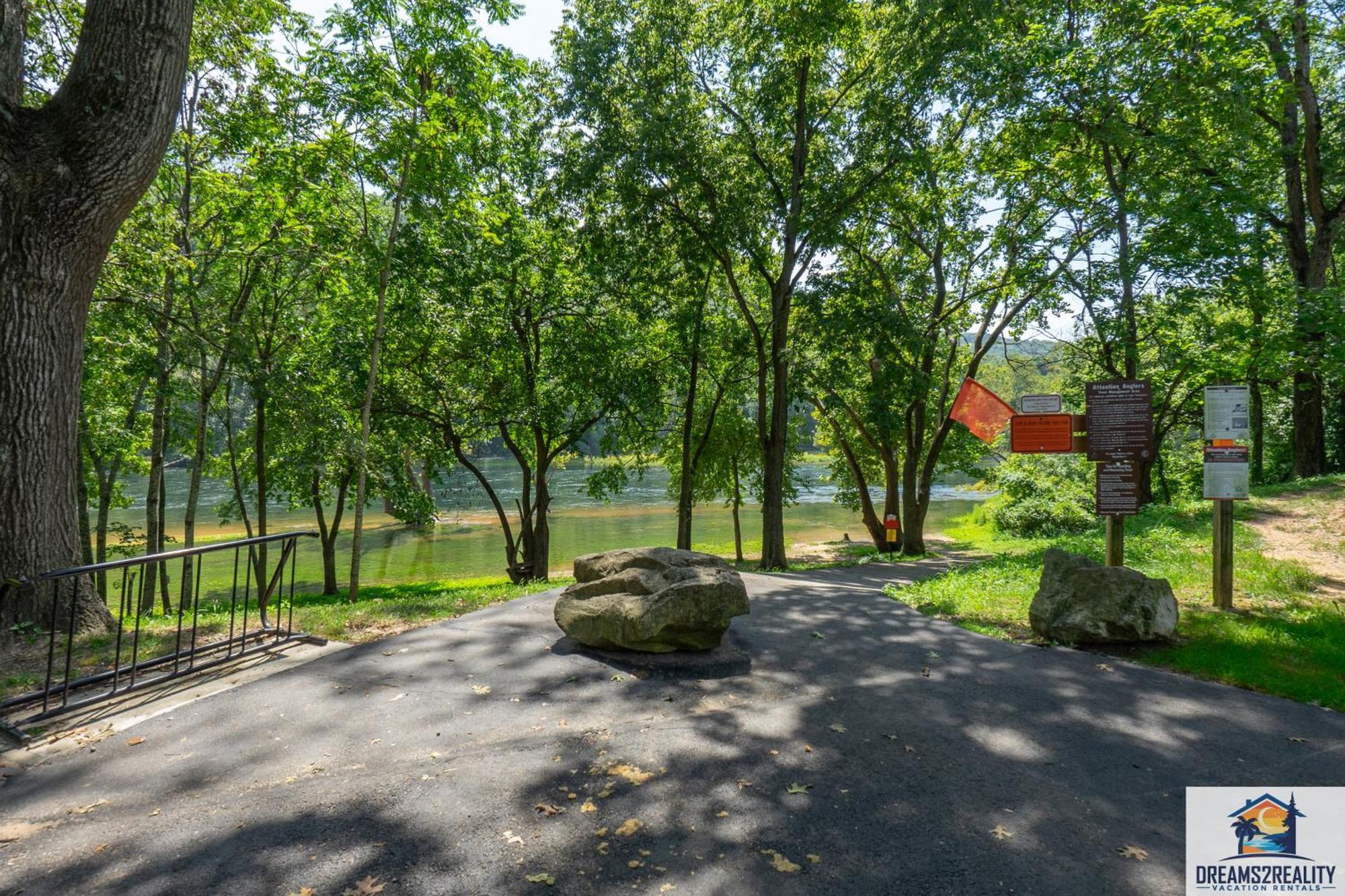 3Br Condo With Lake View - Trout Fishing - Playground - 2 Pools - Free Tickets Included - Pr69-9 Branson Bagian luar foto